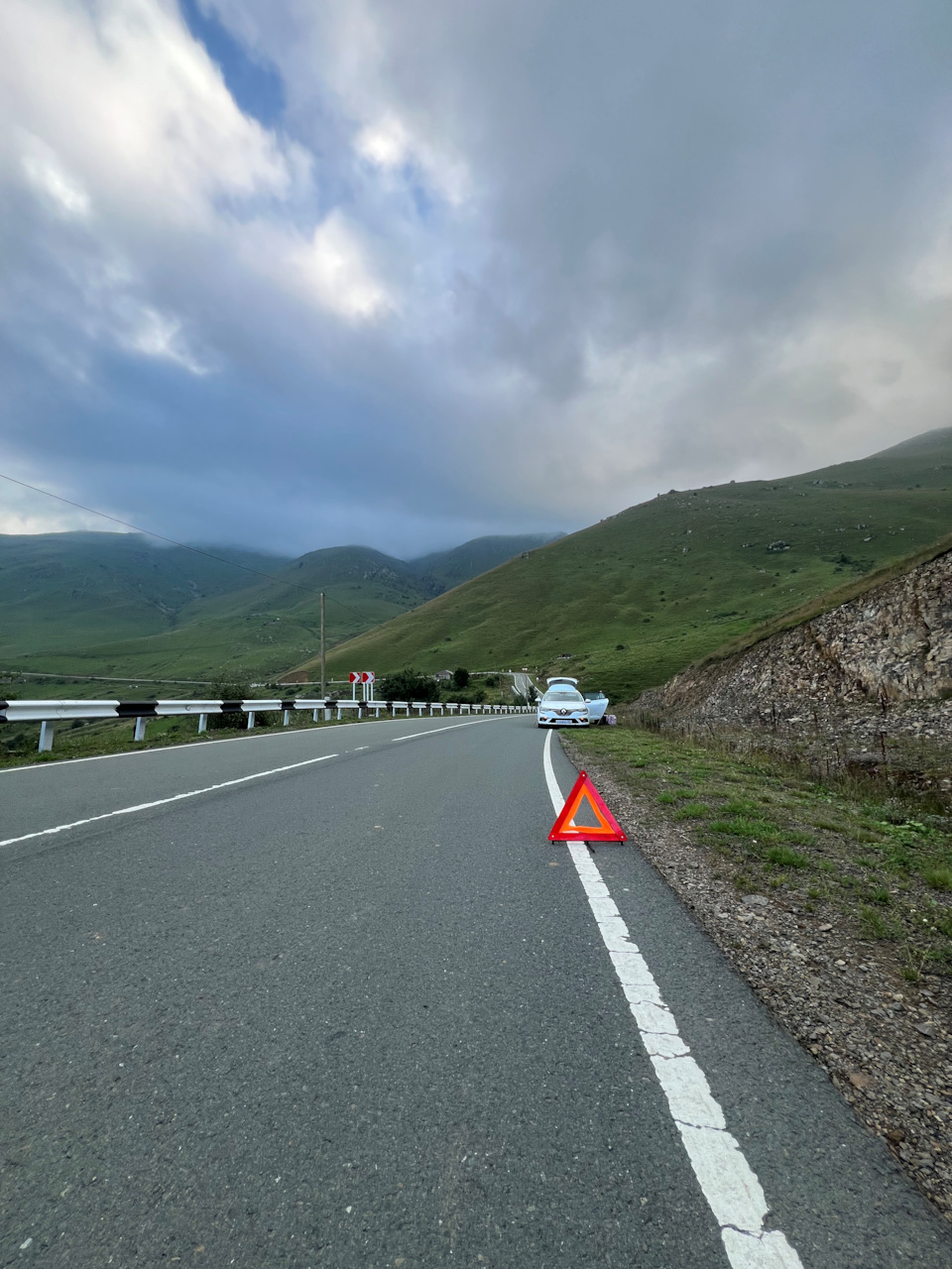 Фото в бортжурнале Renault Megane IV
