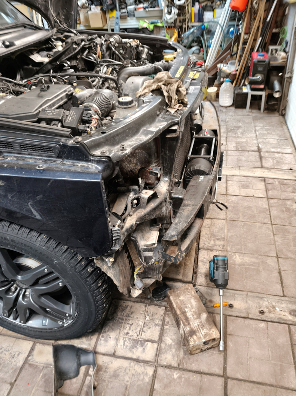 Фото в бортжурнале Land Rover Range Rover (3G)