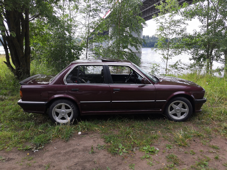 Фото в бортжурнале BMW 3 series (E30)