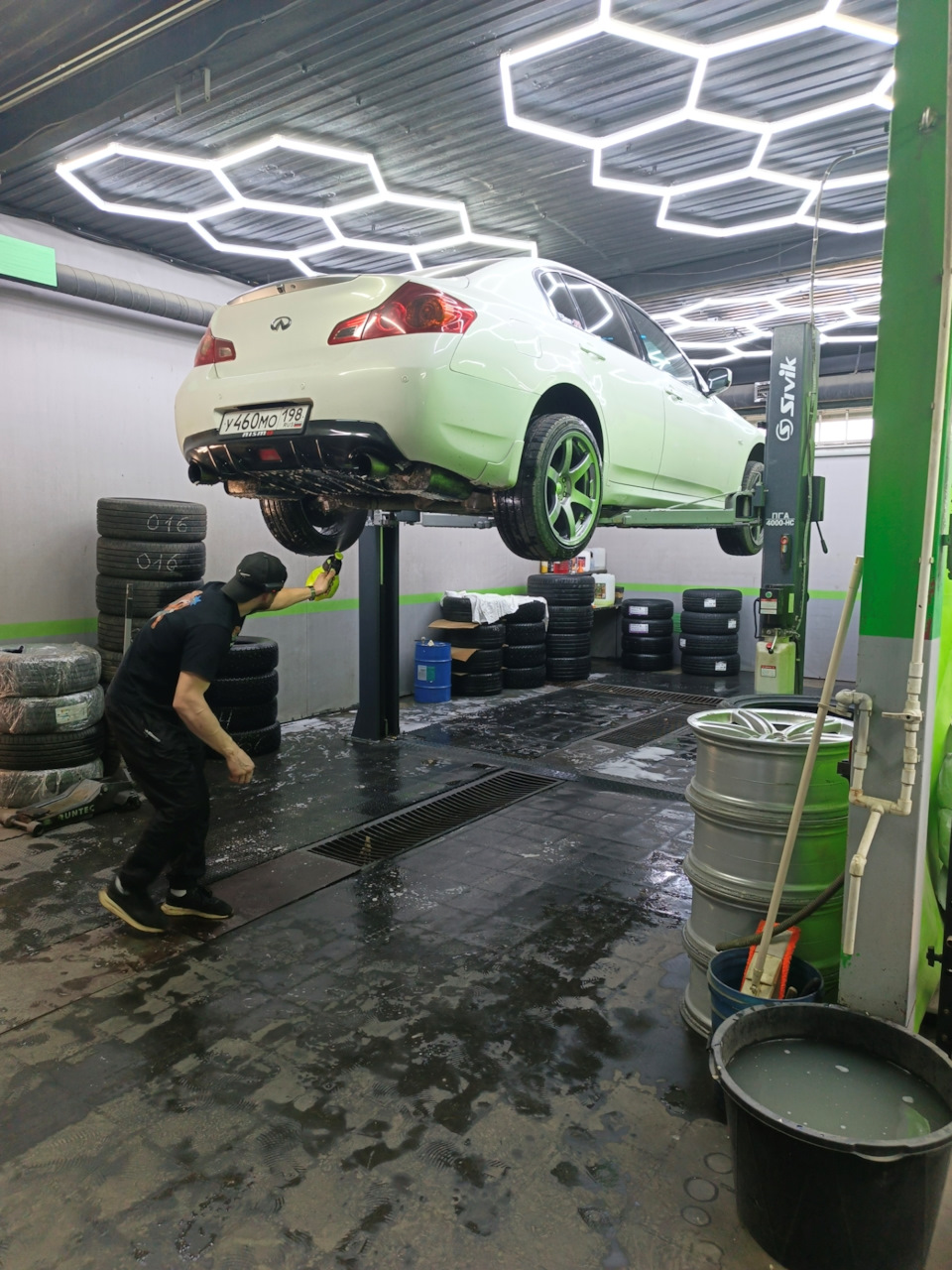 Фото в бортжурнале Infiniti G37