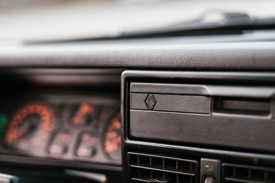 Фото в бортжурнале Renault 19