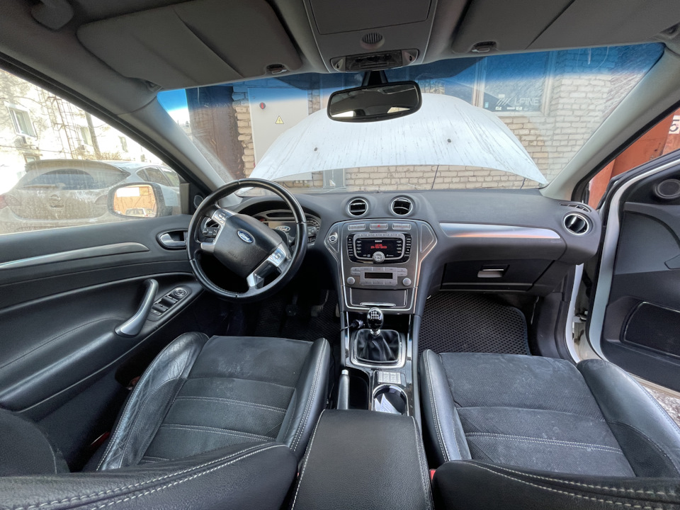 Фото в бортжурнале Ford Mondeo IV