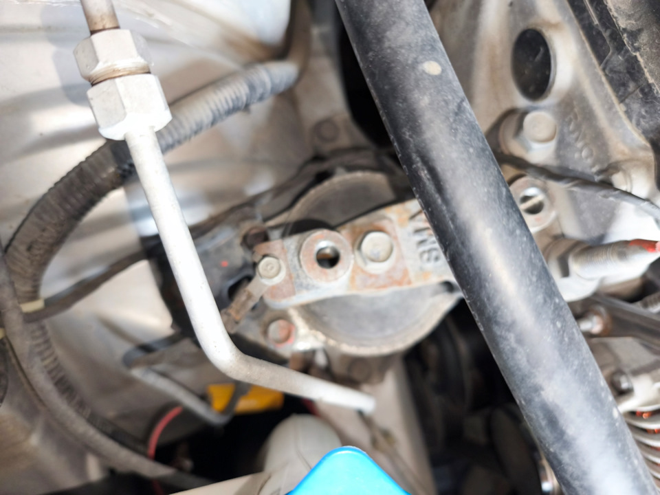 Фото в бортжурнале Honda Stream (RN6-9)