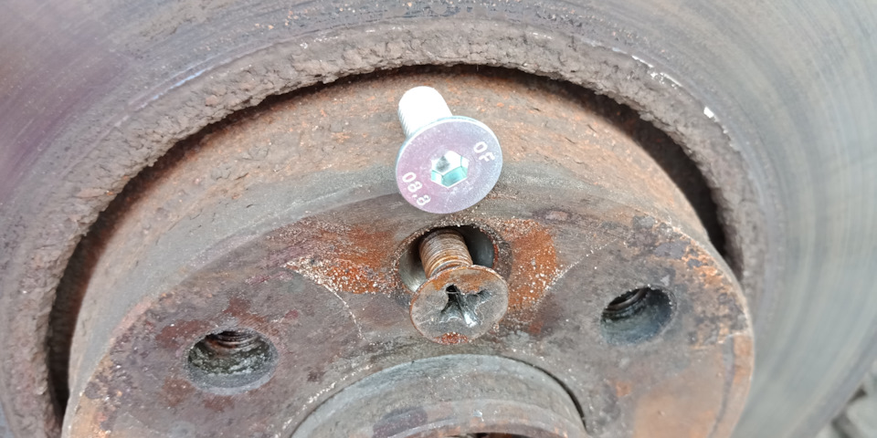 Вот такие. — Nissan Note (1G)