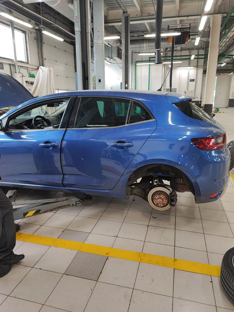 Фото в бортжурнале Renault Megane IV