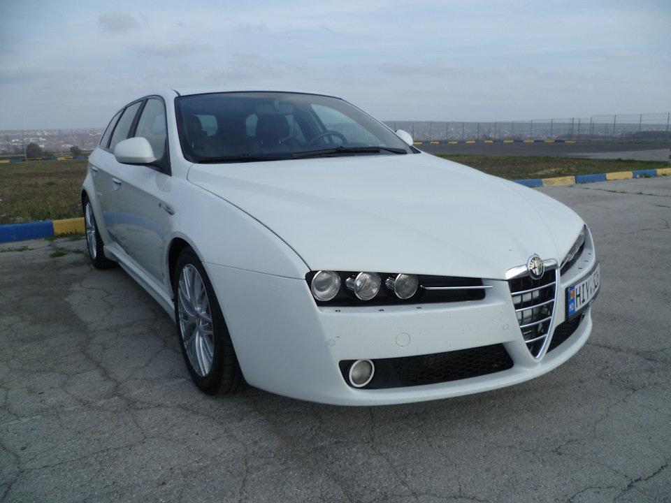 Единственная 159-я на встрече — Alfa Romeo 156
