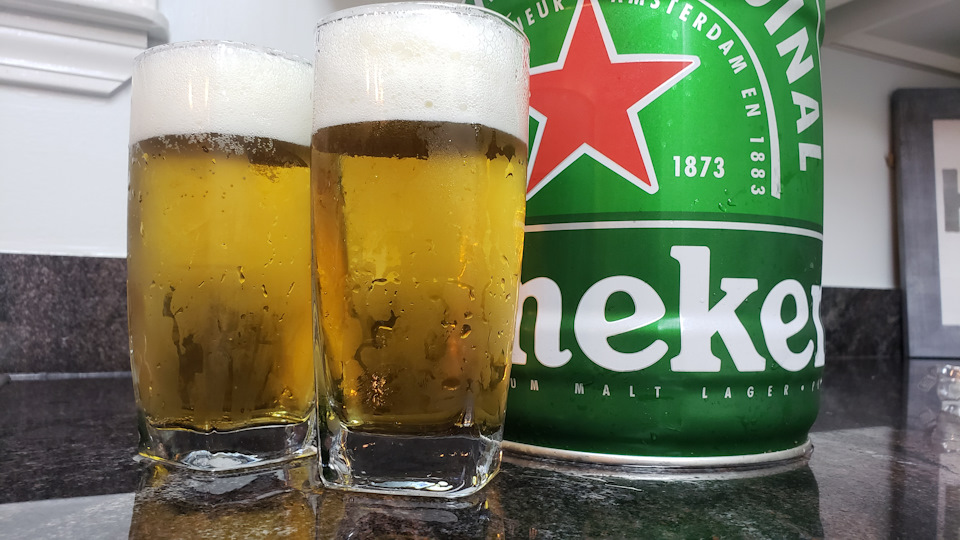 Два 5-литровых (нет, не V8) бочонка Heineken плавно ушли за два дня. — Freightliner Coronado