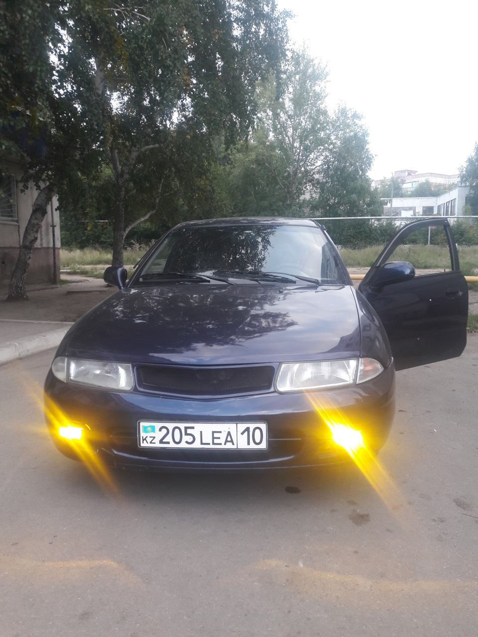 Фото в бортжурнале Mitsubishi Carisma