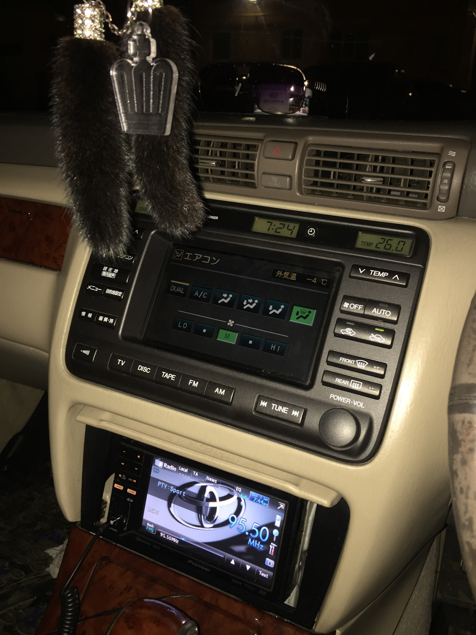 Стоит родной) — Toyota Crown (S170)