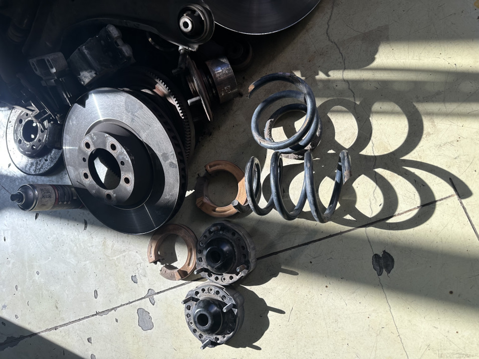 Фото в бортжурнале Volkswagen Touareg (2G)