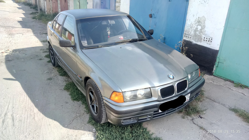 BMW 3 series ARKTISGRAU METALLIC(269)