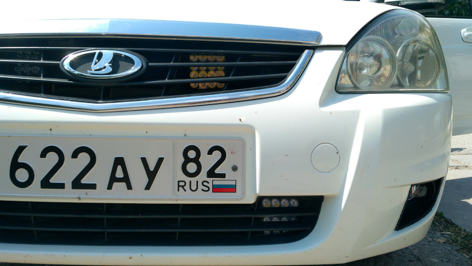 без сетки — Lada Приора хэтчбек