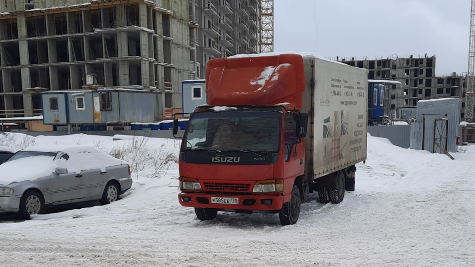 Isuzu Elf