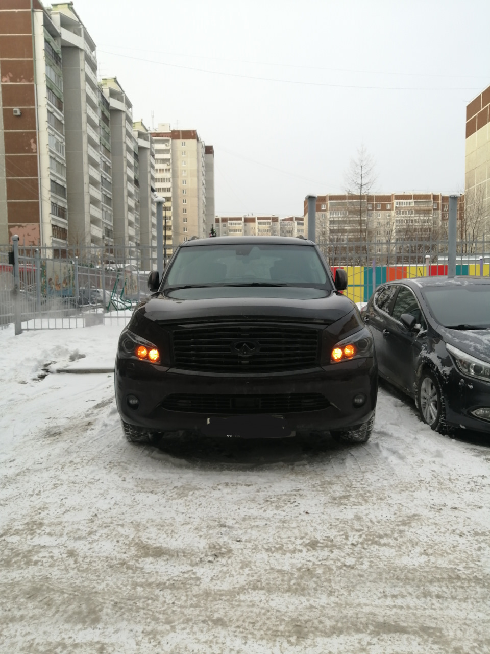 Фото в бортжурнале Infiniti QX56 (2G)