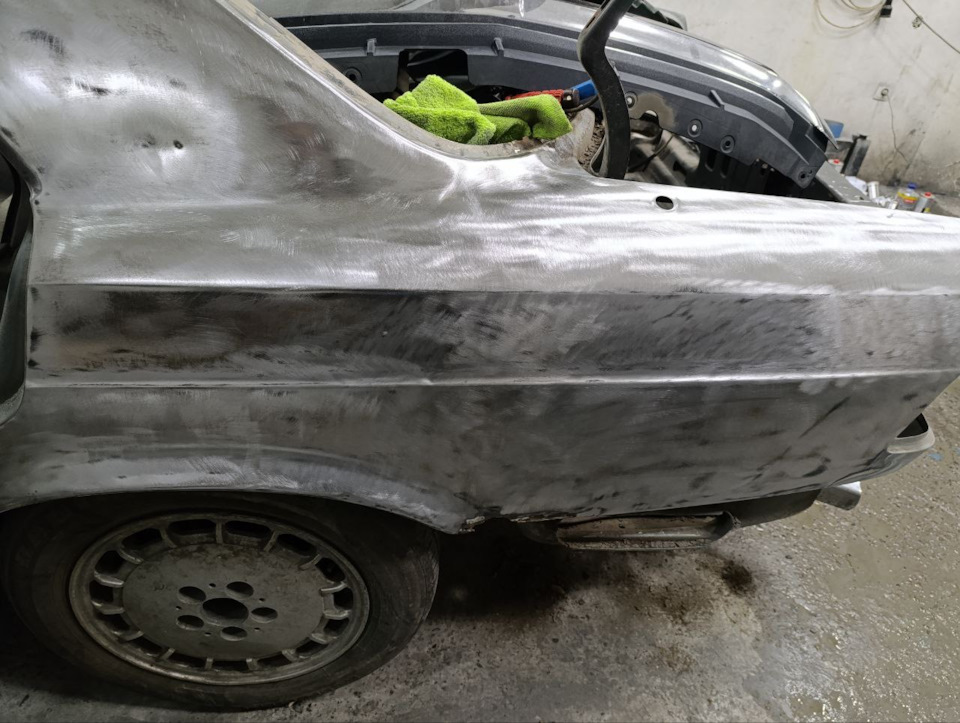 Photo from the logbook Mercedes-Benz S-Class (W126)