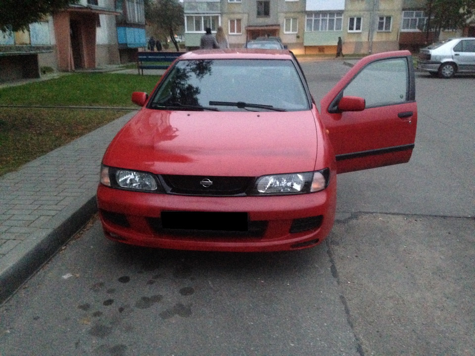 Ну и на машине, дубль раз — Nissan Almera I (N15)