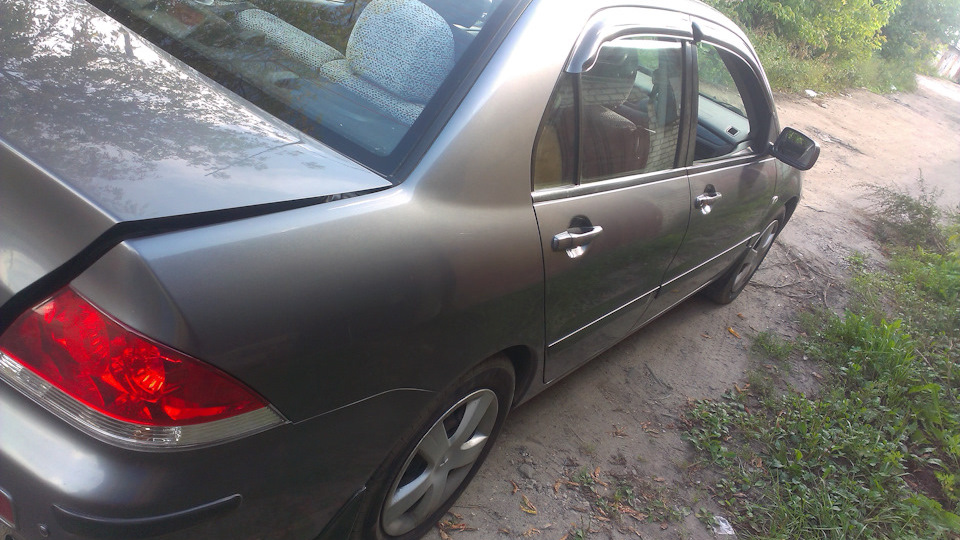 Mitsubishi Lancer