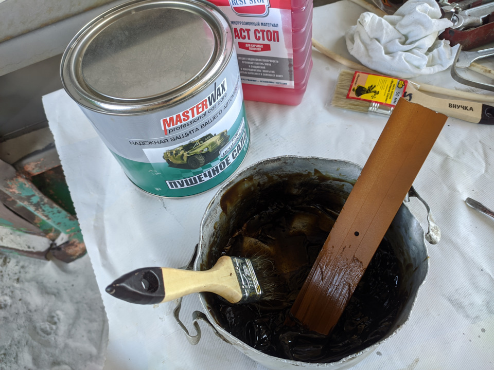 Пушсало masterwax вонючее, в скрытые полости и двери думаю использовать другое. — Honda Civic 4D (8G)