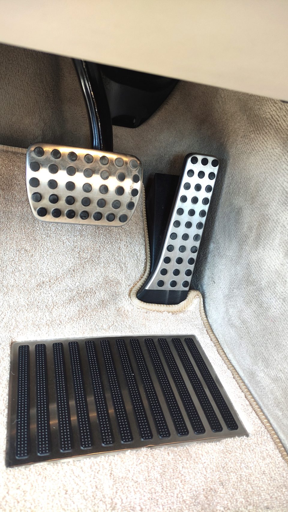 Photo from the logbook Mercedes-Benz S-Class (W222)