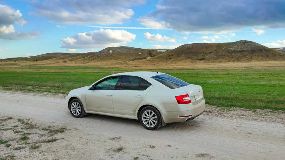 Skoda Octavia 1.6мт