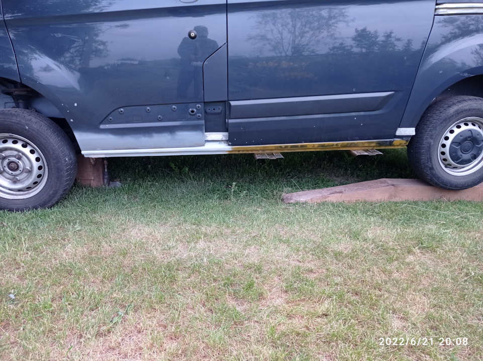 После шпатлевки и грунтовки. — Ford Tourneo/Transit Custom (1G)