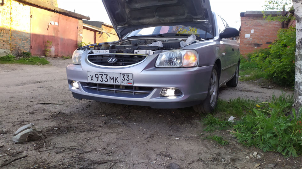 Вот так выглядит это чудо днём — Hyundai Accent (2G)