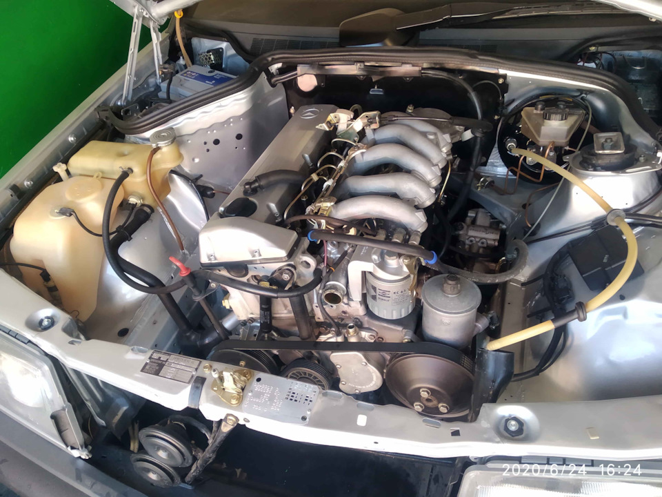 Фото в бортжурнале Mercedes-Benz 190 (W201)