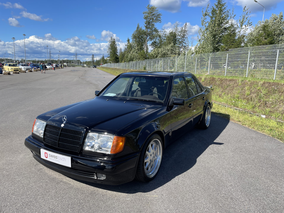 Фото в бортжурнале Lincoln Town Car II