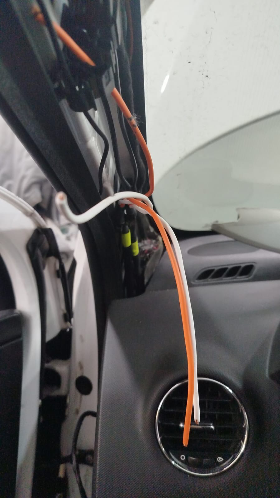 Фото в бортжурнале Peugeot 408 (1G)
