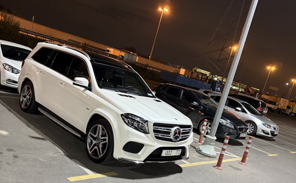 1 — Mercedes-Benz GLS (X166)