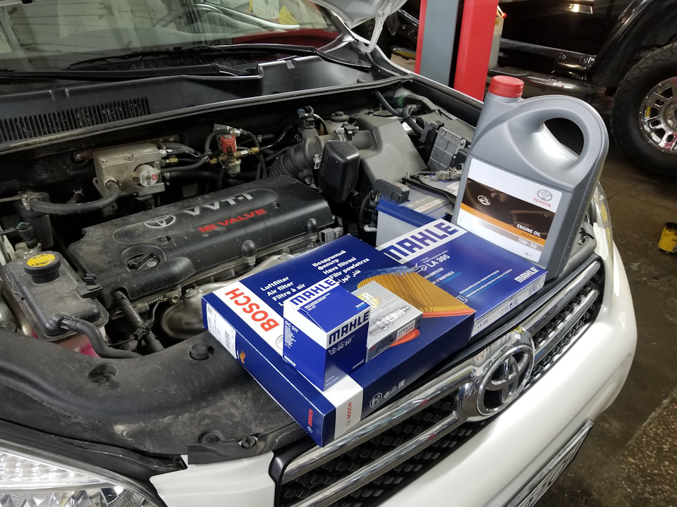 Фото в бортжурнале Toyota RAV4 (III)