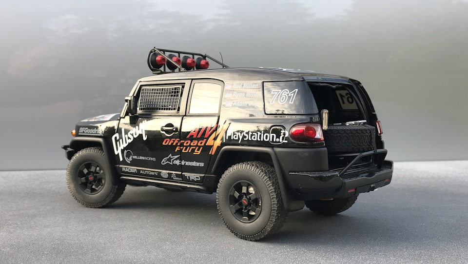 Toyota FJ Cruiser Race Truck (1/18 AUTOart)* — DRIVE2