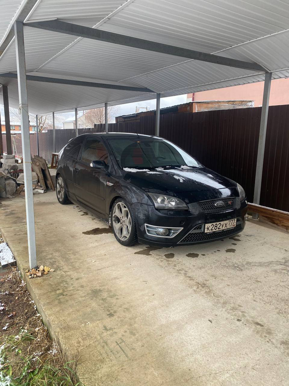 Вот друг теперь ездит на FF ST — Ford Focus Hatchback II