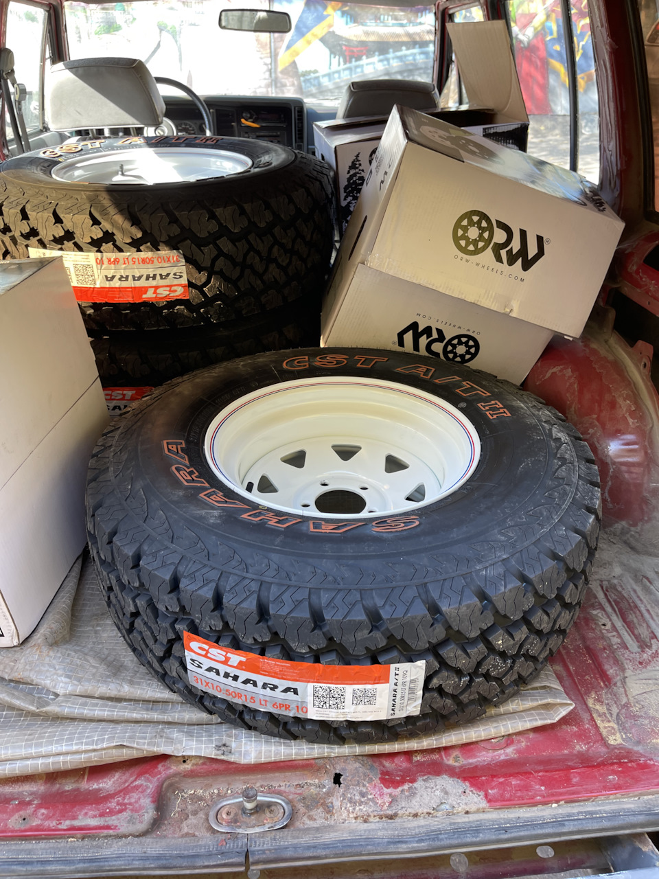Недалеко от магазина заехал на шиномонтаж собрать колеса — Jeep Cherokee (XJ)