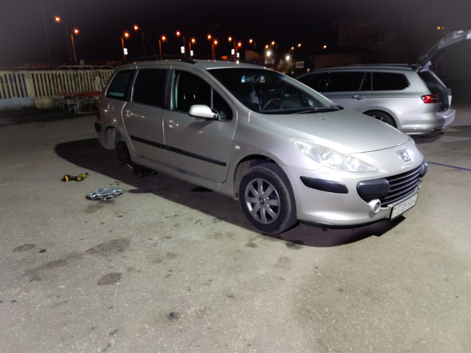 Шиномонтаж — Peugeot 307 SW