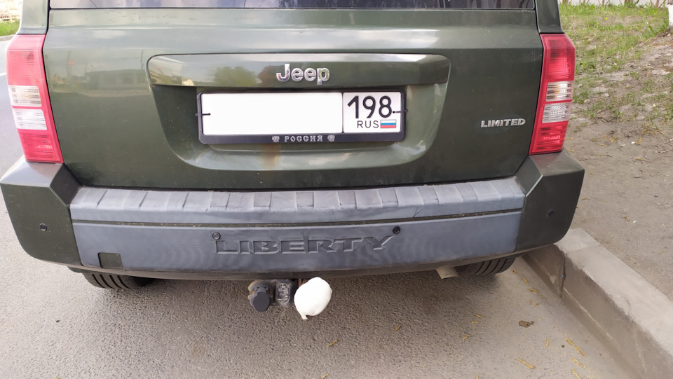 Вот такая картинка встречает — Jeep Liberty (KK)