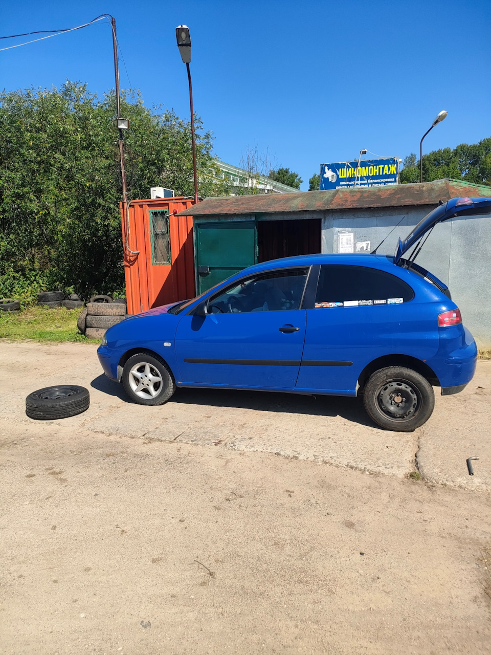 Переобуемся (да-да, снимаем зиму в июле😁) — SEAT Ibiza (6L)