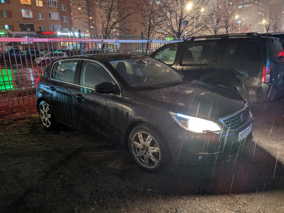 Фото в бортжурнале Peugeot 308 (2G)