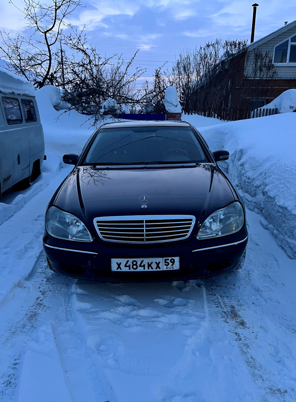Повесил номера и оставил автомобиль в сервисе — Mercedes-Benz S-Class (W220)