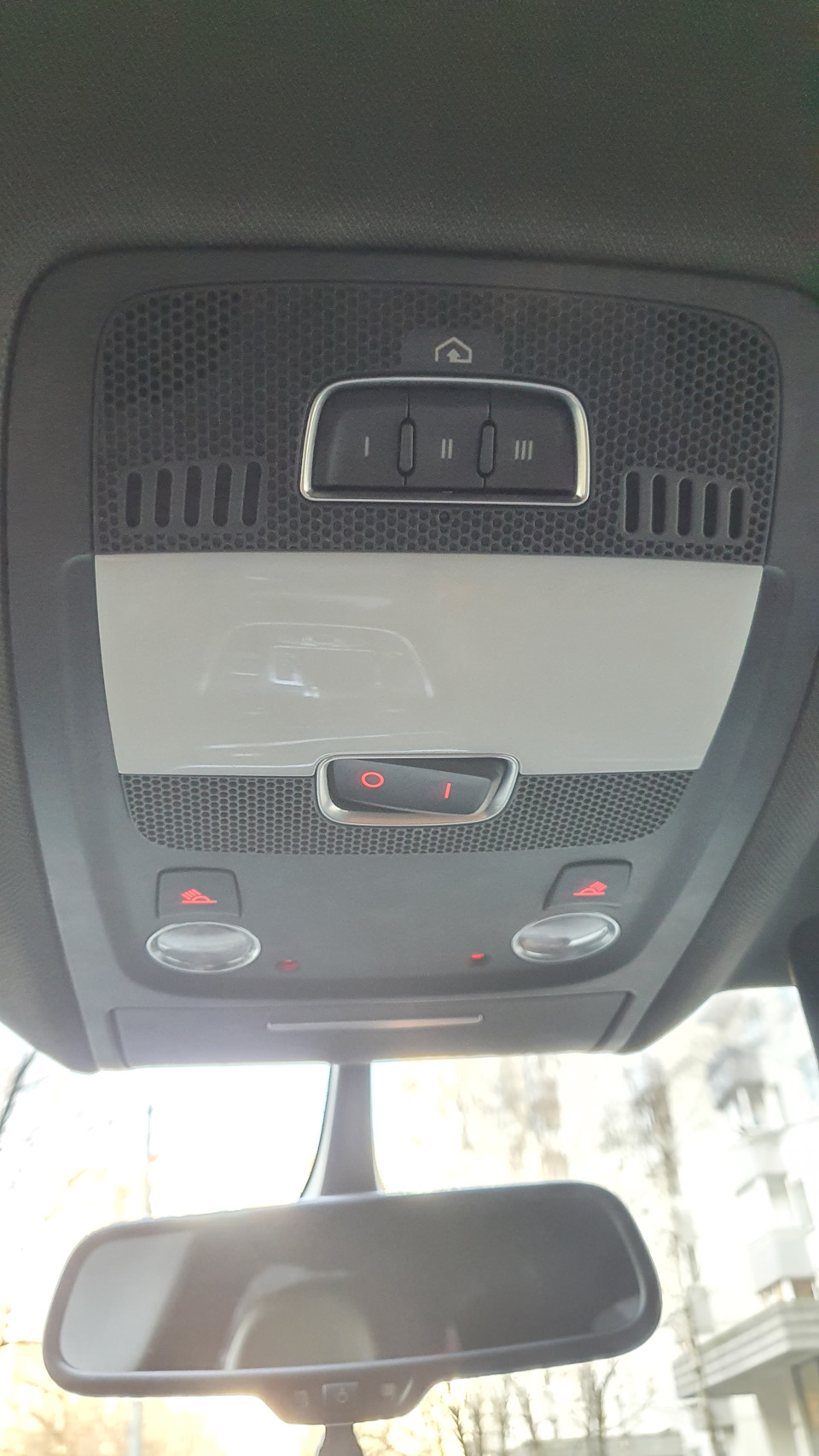Без габаритов — Audi Q5 (1G)