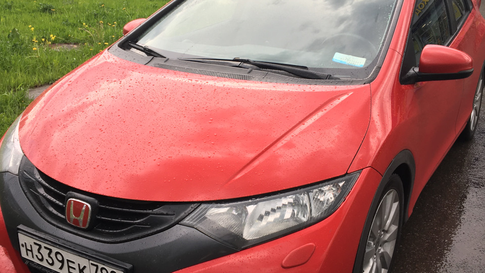 Honda Civic Hatchback RED EXECUTIVE R-18Z4