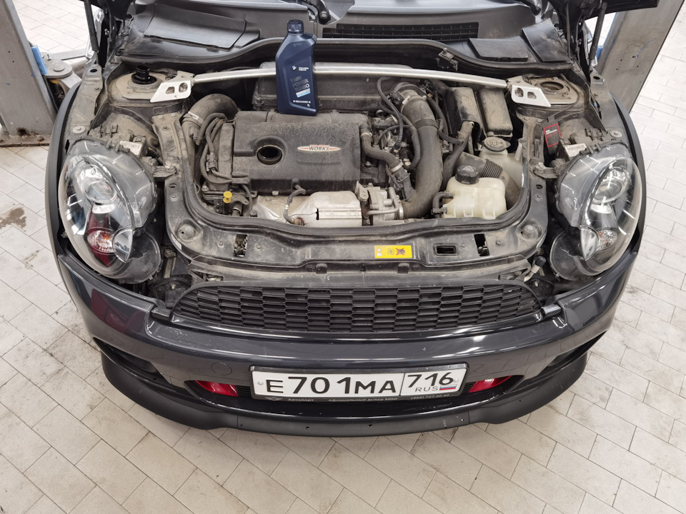 Двигатель надо помыть, согласен — MINI John Cooper Works GP (R56). Found on photo: B8336