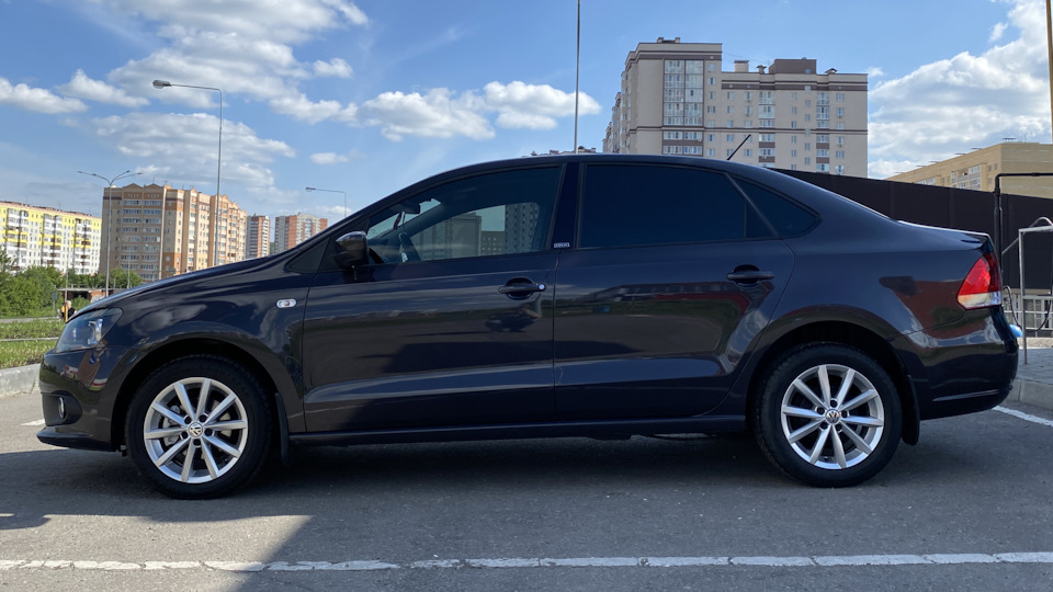 Volkswagen Polo Sedan