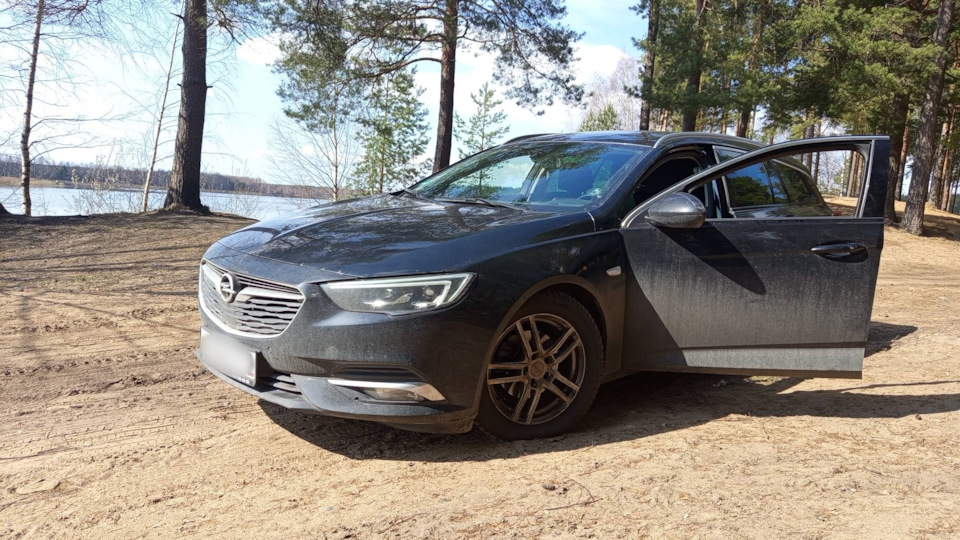 Opel Insignia Sports Tourer Молния