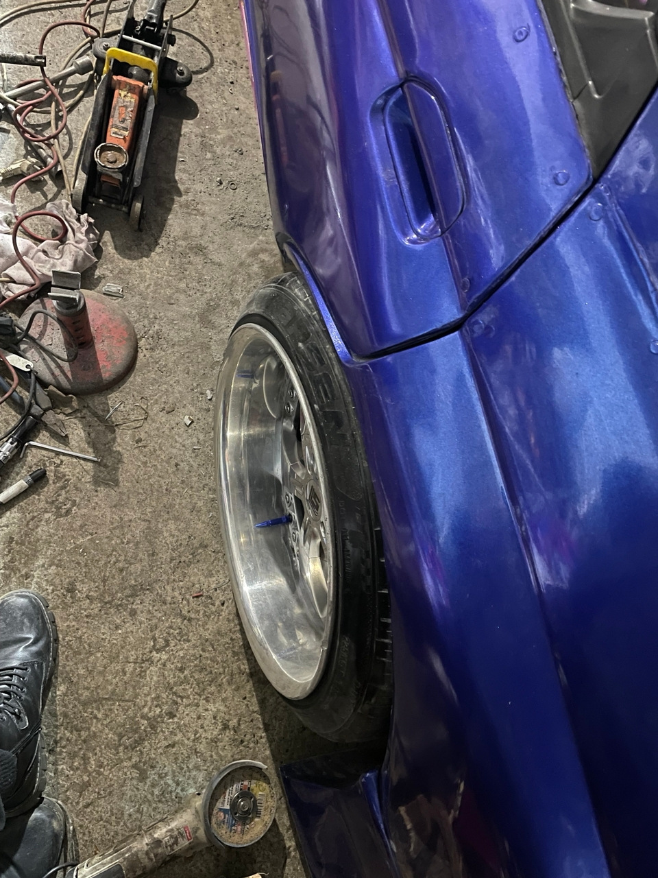 Photo from the logbook Nissan Skyline (R32)