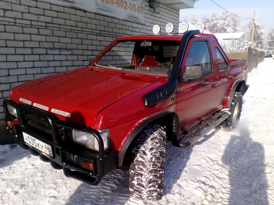 Фото в бортжурнале Nissan Terrano I