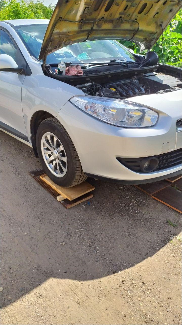 Подставка колхоз — Renault Fluence