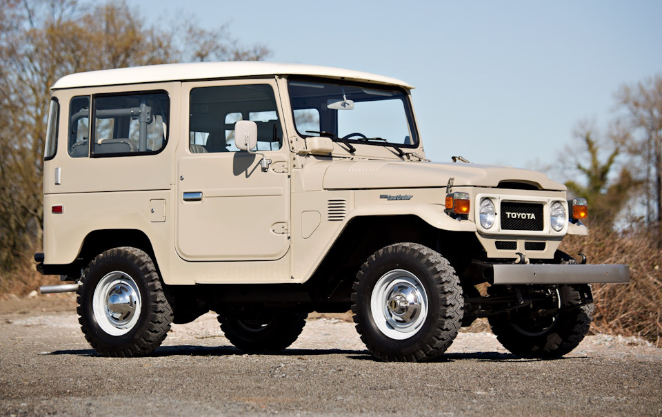 А такие фары были у дедушки — Toyota Land Cruiser 200