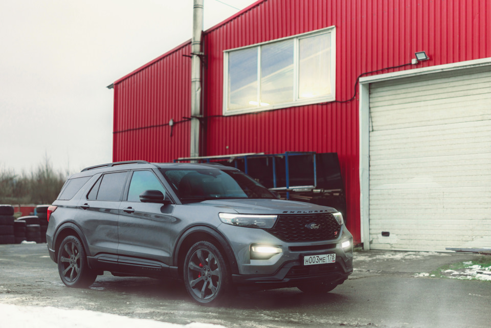 Фото в бортжурнале Ford Explorer (6G)
