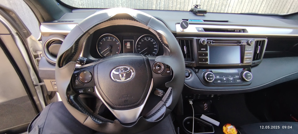 Photo from the logbook Toyota RAV4 (IV)